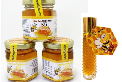 Hình ảnh và màu sắc phối hợp hoàn hảo sẽ làm chai mật ong thu hút hơn